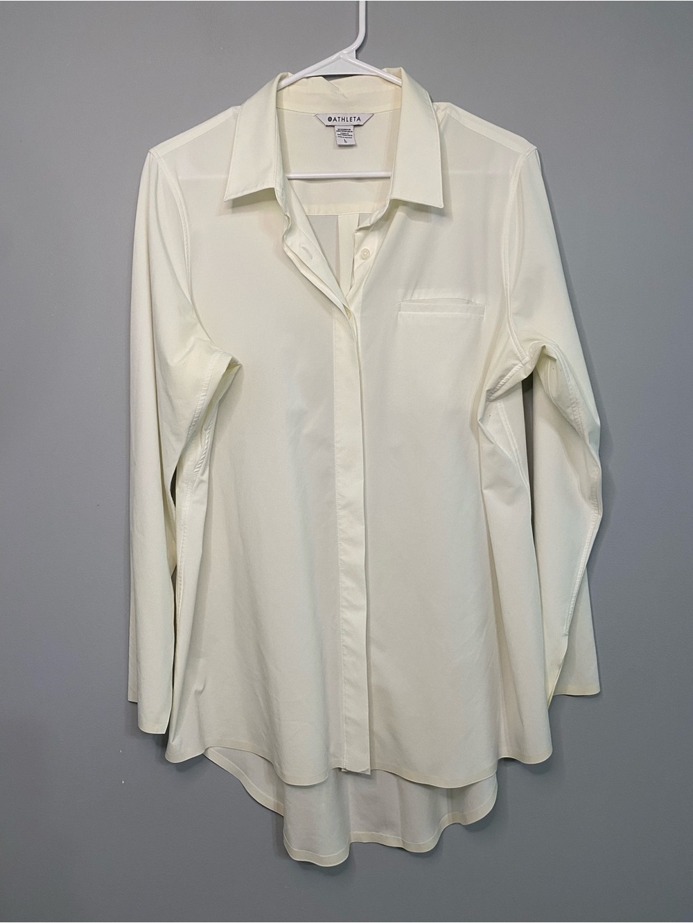 Athleta Ivory Button-Down Long Sleeve Shirt